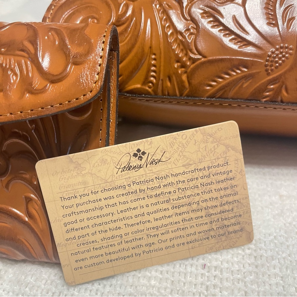 Just like new Patricia Nash handbag and matching wallet. - Picture 3 of 8